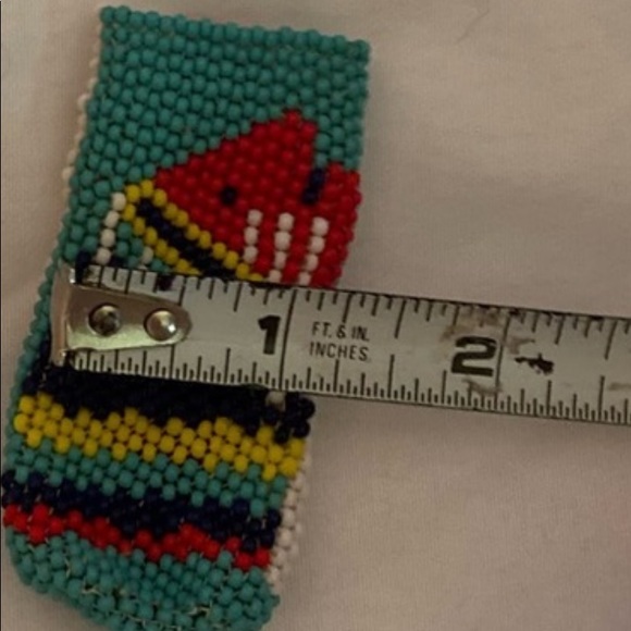 Hand beaded holder for a bic - Picture 2 of 8